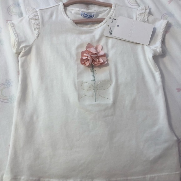 Mayoral Other - Mayoral tee with flower detail